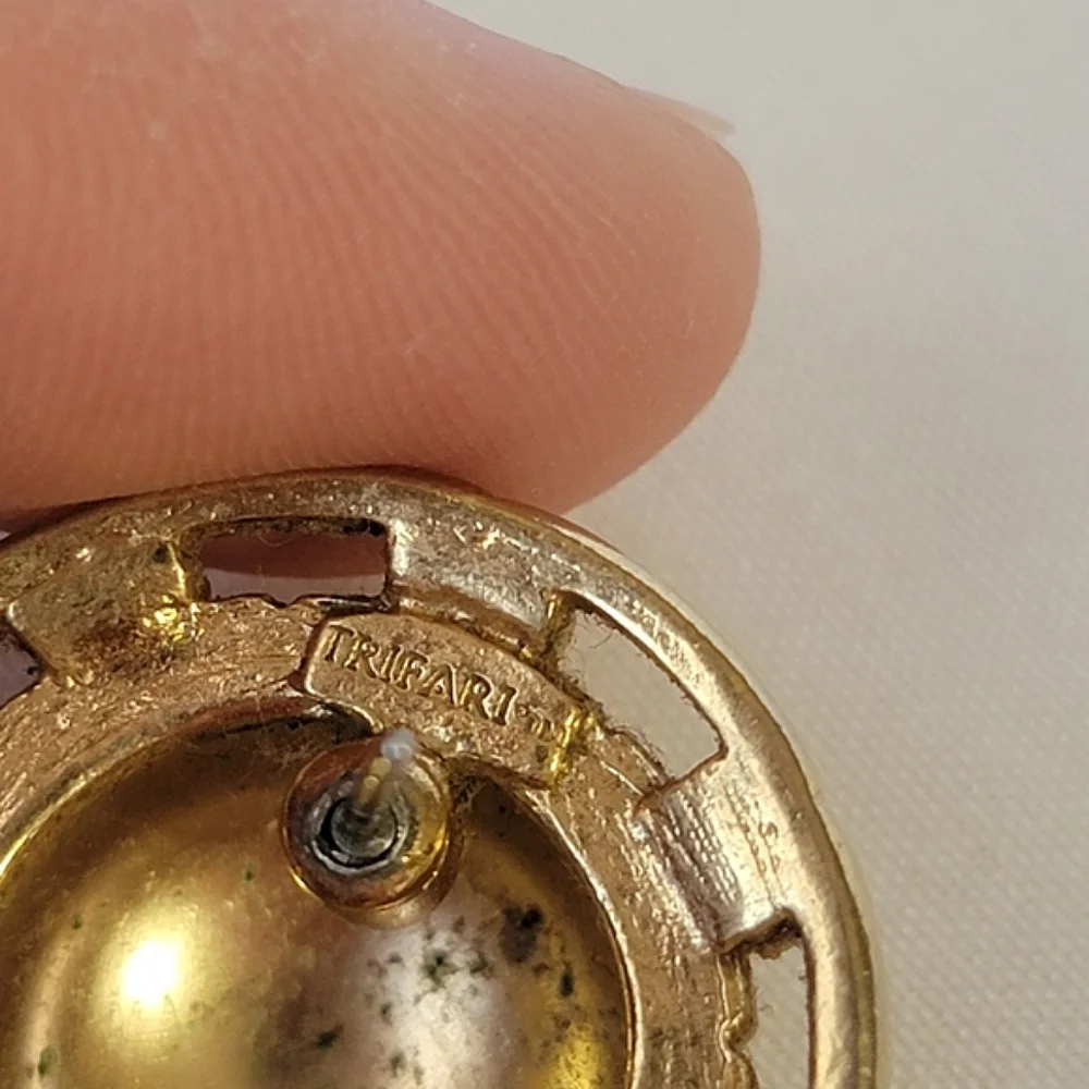 Vintage Trifari Signed Gold Round Dome Earrings